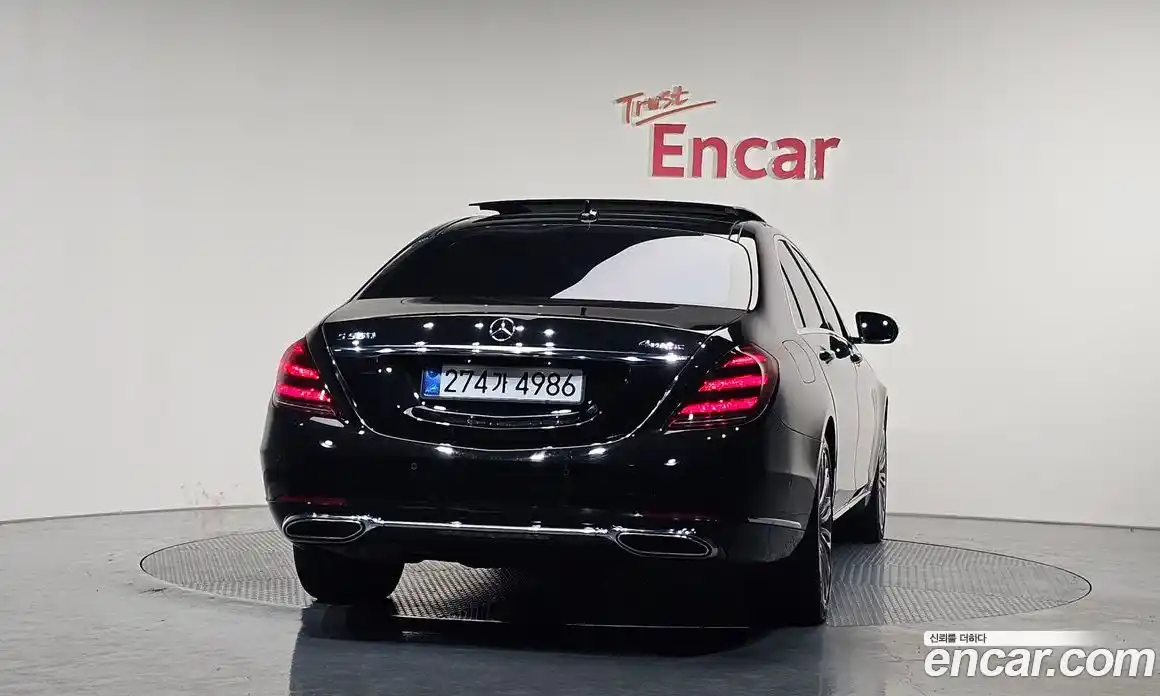 Mercedes-Benz S-Class 2018 4.0 Автомат в Москве № 194735, фото 4
