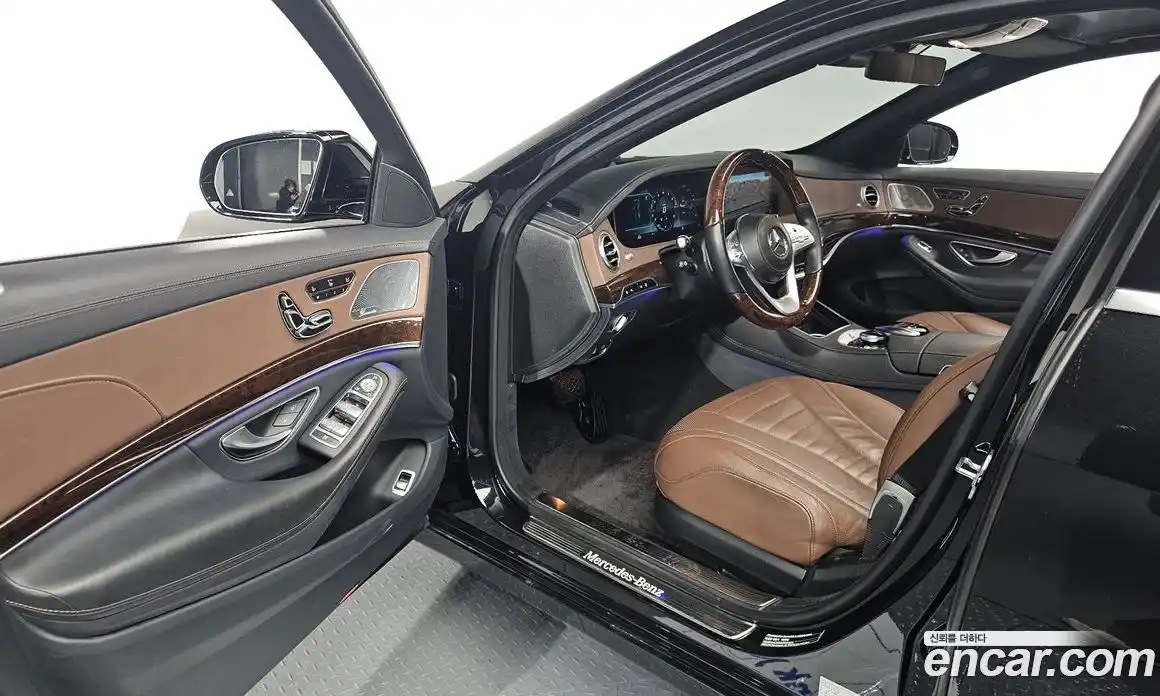 Mercedes-Benz S-Class 2018 4.0 Автомат в Москве № 194735, фото 10
