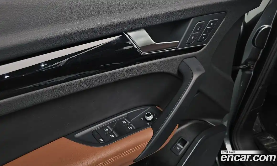 Audi Q5 2022 2.0 Автомат в Москве № 196220, фото 4