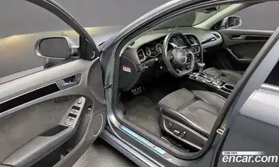 Audi A4 2016 2.0 Автомат в Москве № 196619, миниатюра 3