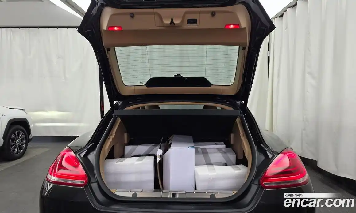 Porsche Panamera 2016 3.6 Автомат в Москве № 197561, фото 20