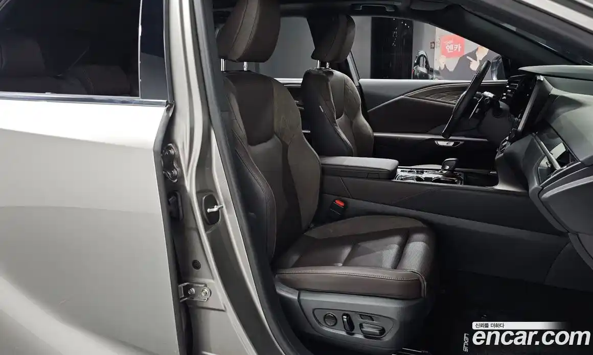 Lexus RX 2025 2.5 Автомат в Москве № 198729, фото 10