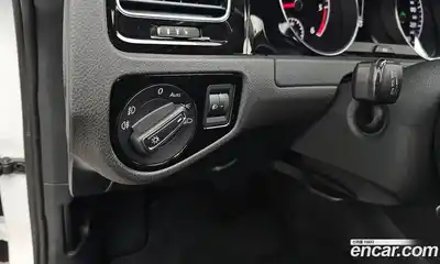 Volkswagen Golf 2014 1.6 Автомат в Москве № 198925, миниатюра 11