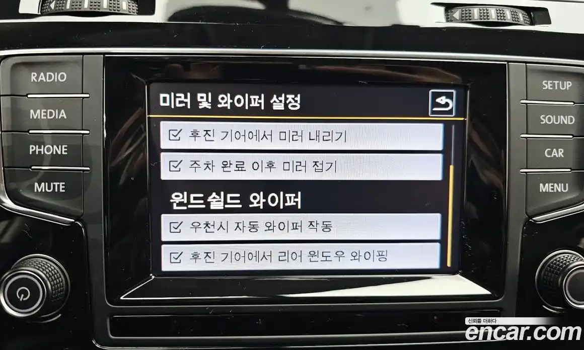 Volkswagen Golf 2014 1.6 Автомат в Москве № 198925, фото 3