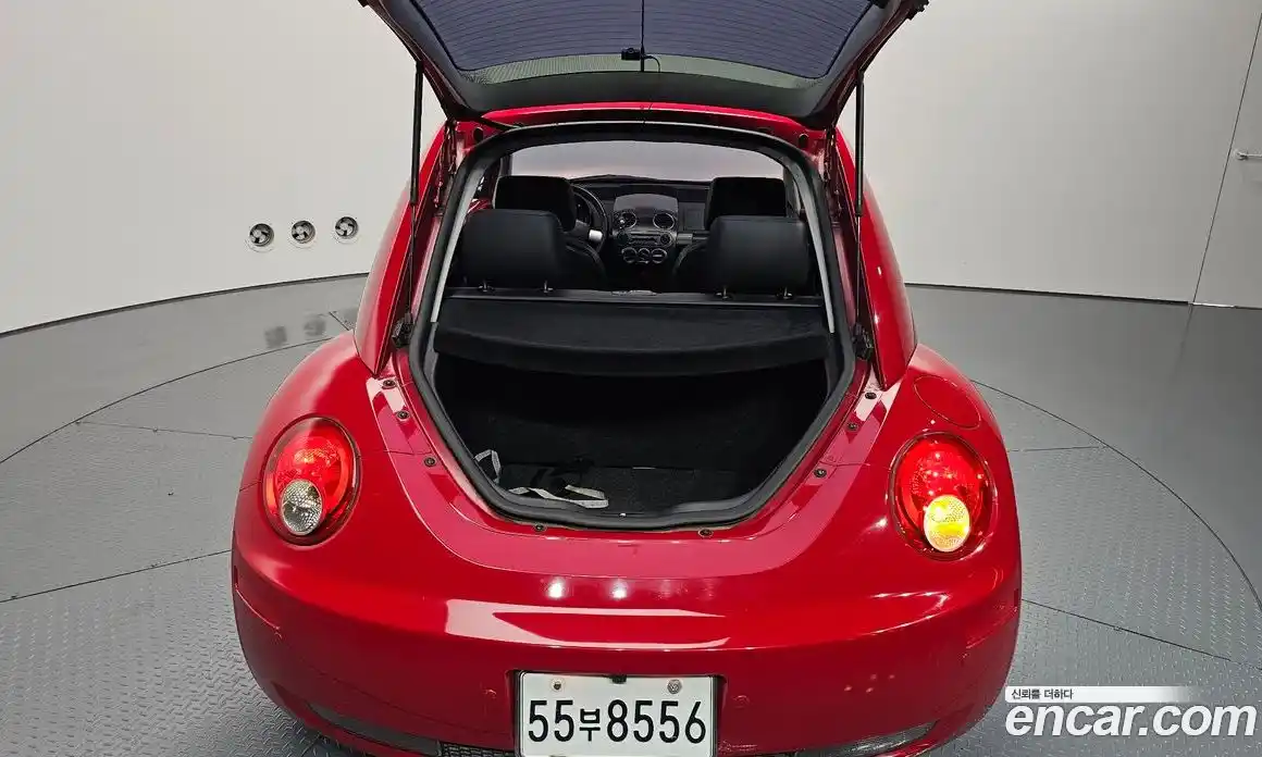 Volkswagen Beatle 2007 2.0 Автомат в Москве № 199199, фото 19