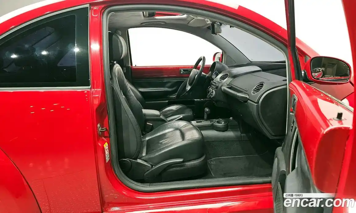 Volkswagen Beatle 2007 2.0 Автомат в Москве № 199199, фото 8