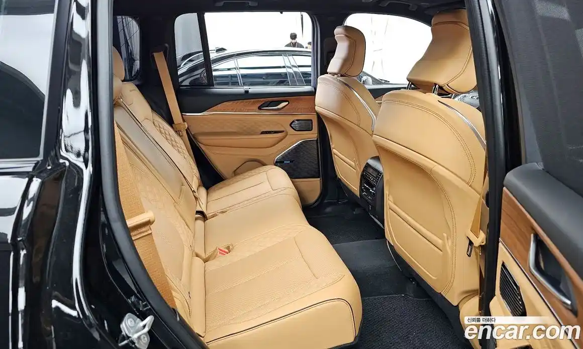 Jeep Cherokee 2023 2.0 Автомат в Москве № 199453, фото 1