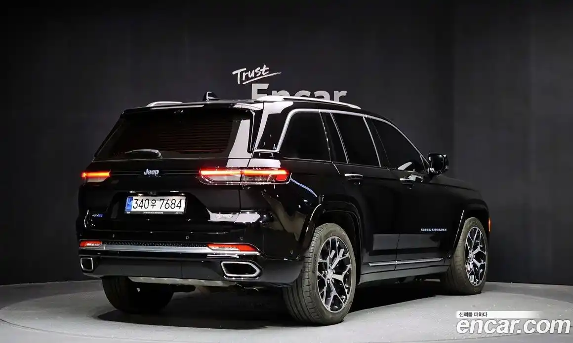 Jeep Cherokee 2023 2.0 Автомат в Москве № 199453, фото 11