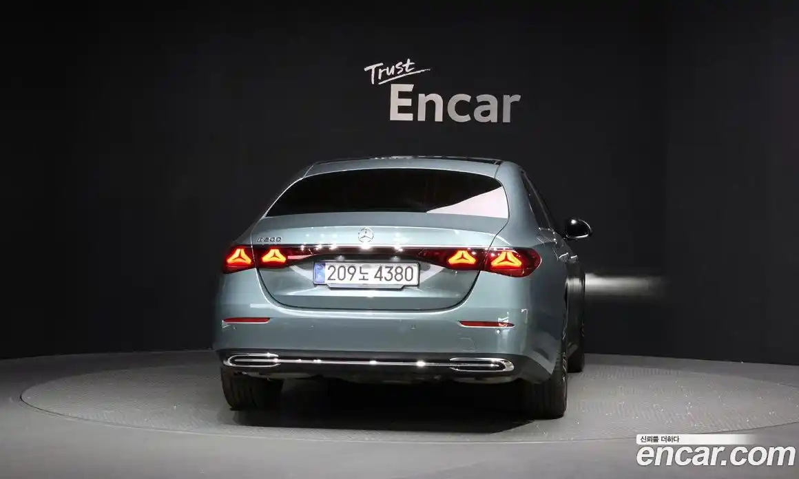 Mercedes-Benz E-Class 2025 2.0 Автомат в Москве № 201908, фото 14