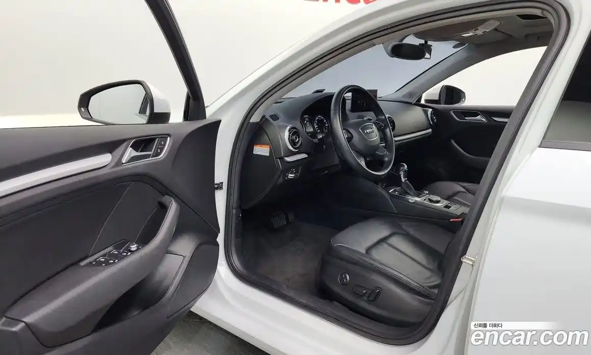 Audi A3 2015 1.6 Автомат в Москве № 205914, фото 11