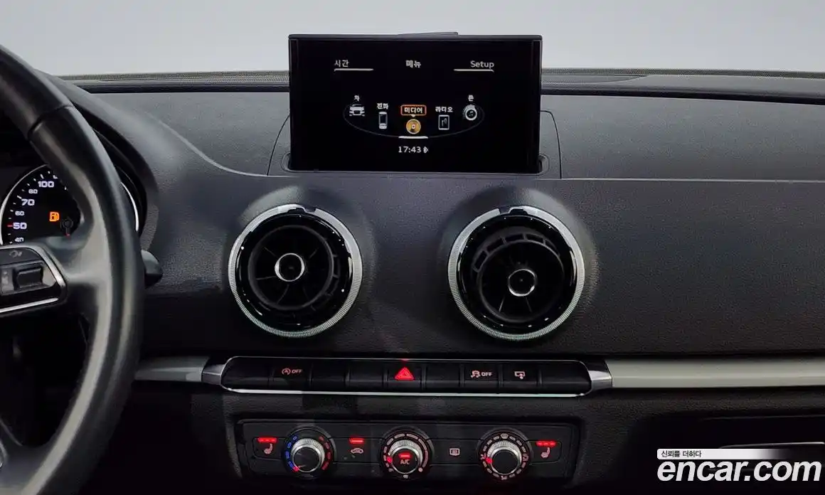 Audi A3 2015 1.6 Автомат в Москве № 205914, фото 15