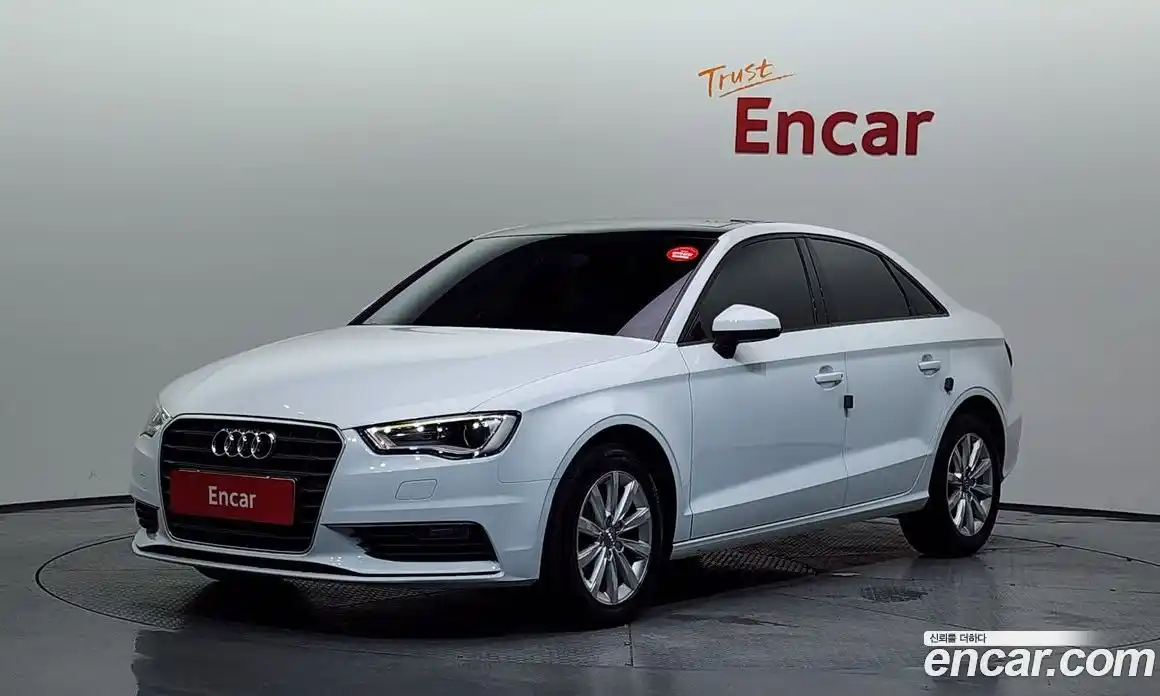 Audi A3 2015 1.6 Автомат в Москве № 205914, фото 4