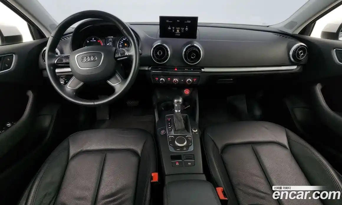Audi A3 2015 1.6 Автомат в Москве № 205914, фото 7
