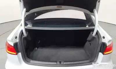 Audi A3 2015 1.6 Автомат в Москве № 205914, миниатюра 9