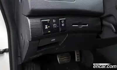 SsangYong Korando 2017 2.2 Автомат в Москве № 2082, миниатюра 9