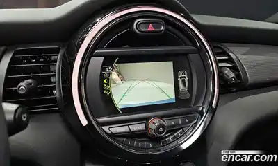 Mini Cooper 2018 1.5 Автомат в Москве № 210463, миниатюра 12