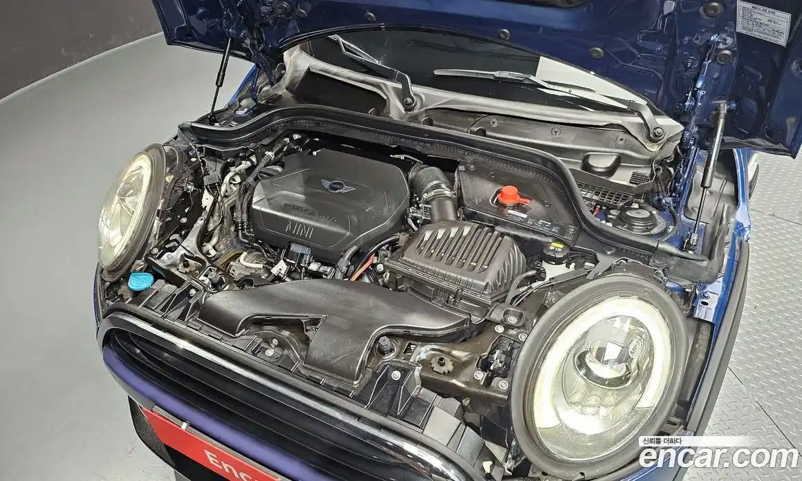 Mini Cooper 2018 1.5 Автомат в Москве № 210463, фото 17