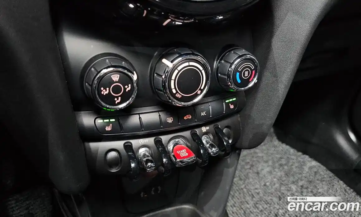 Mini Cooper 2018 1.5 Автомат в Москве № 210463, фото 20