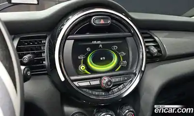 Mini Cooper 2018 1.5 Автомат в Москве № 210463, миниатюра 5