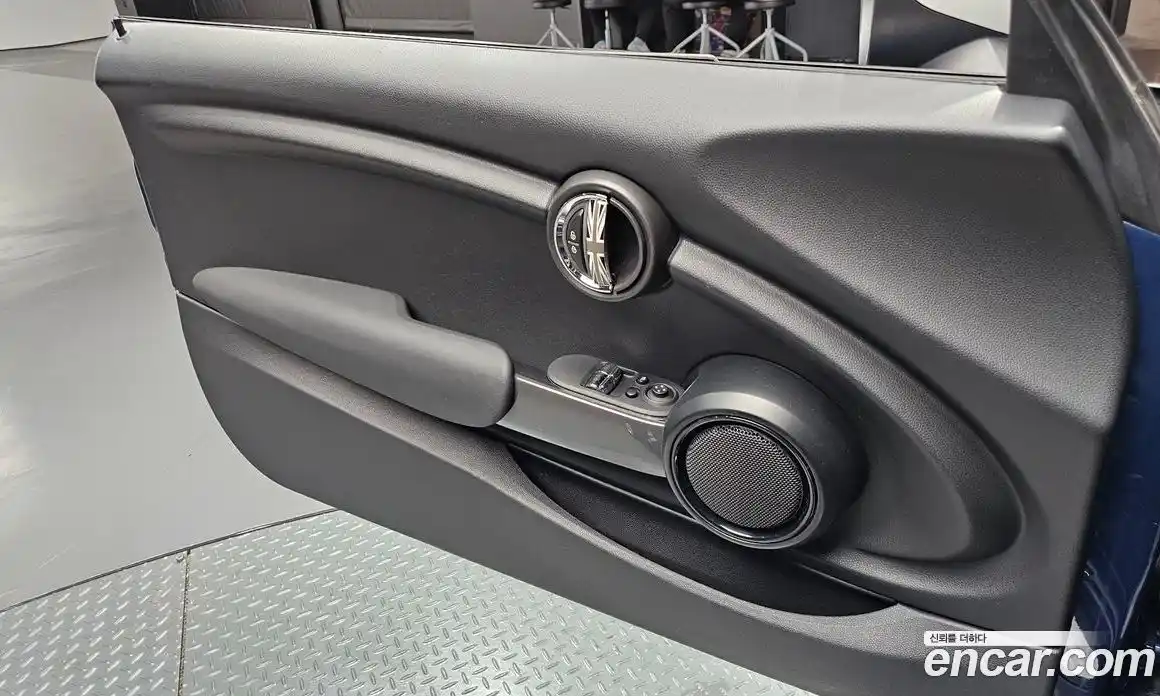 Mini Cooper 2018 1.5 Автомат в Москве № 210463, фото 9