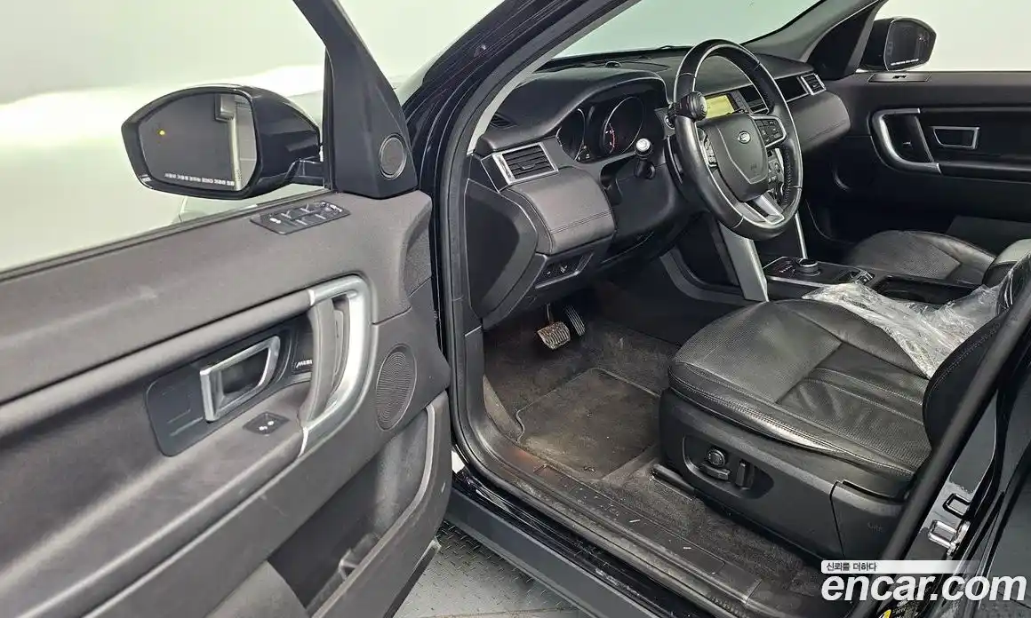 Land Rover Discovery Sport 2019 2.0 Автомат в Москве № 213739, фото 12