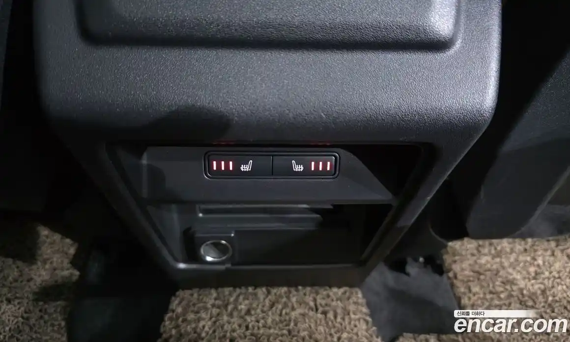 Land Rover Discovery Sport 2018 2.0 Автомат в Москве № 213799, фото 14