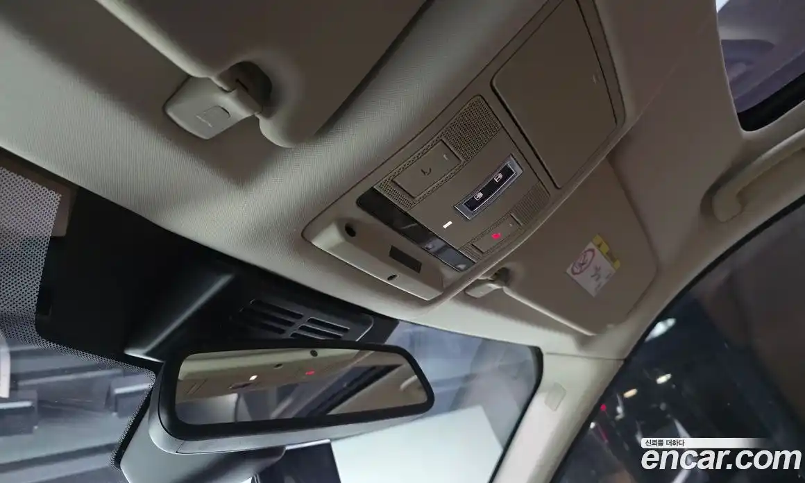 Land Rover Discovery Sport 2018 2.0 Автомат в Москве № 213799, фото 16