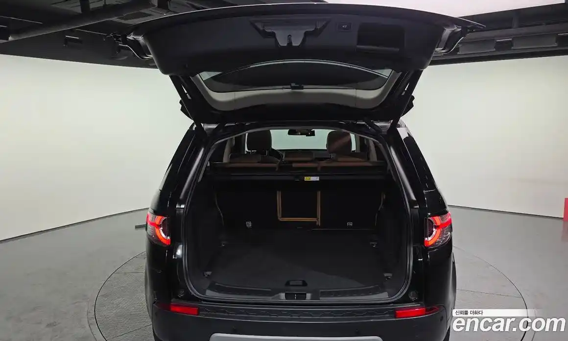 Land Rover Discovery Sport 2018 2.0 Автомат в Москве № 213799, фото 7