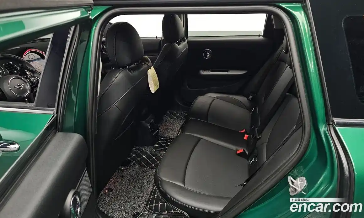 Mini Clubman 2021 2.0 Автомат в Москве № 214133, фото 14