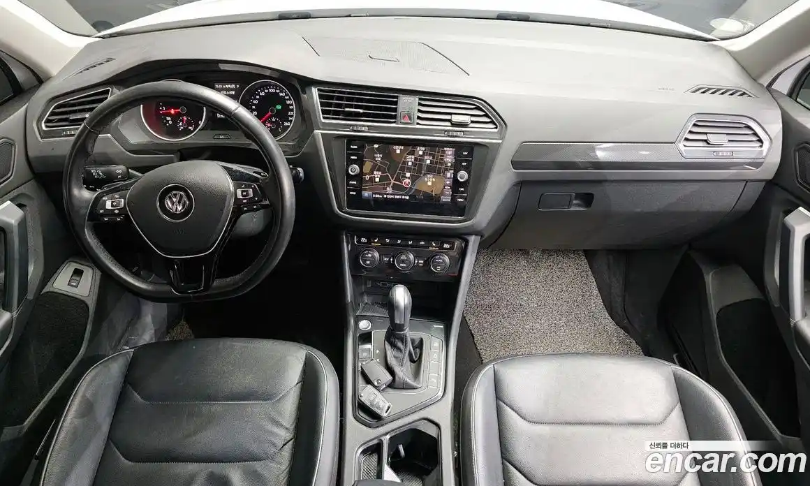 Volkswagen Tiguan 2020 2.0 Автомат в Москве № 214929, фото 14