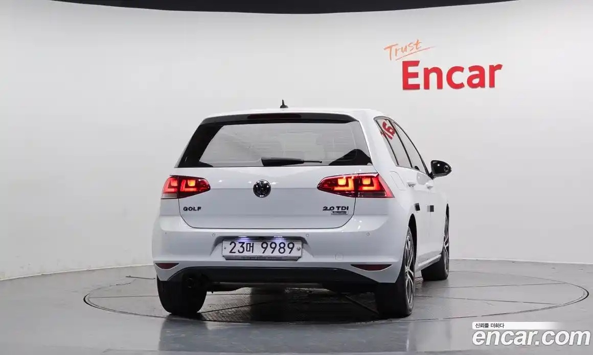 Volkswagen Golf 2015 2.0 Автомат в Москве № 215230, фото 17