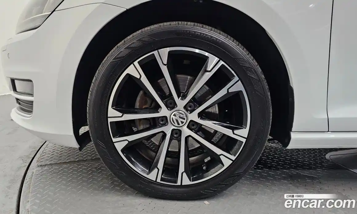 Volkswagen Golf 2015 2.0 Автомат в Москве № 215230, фото 18