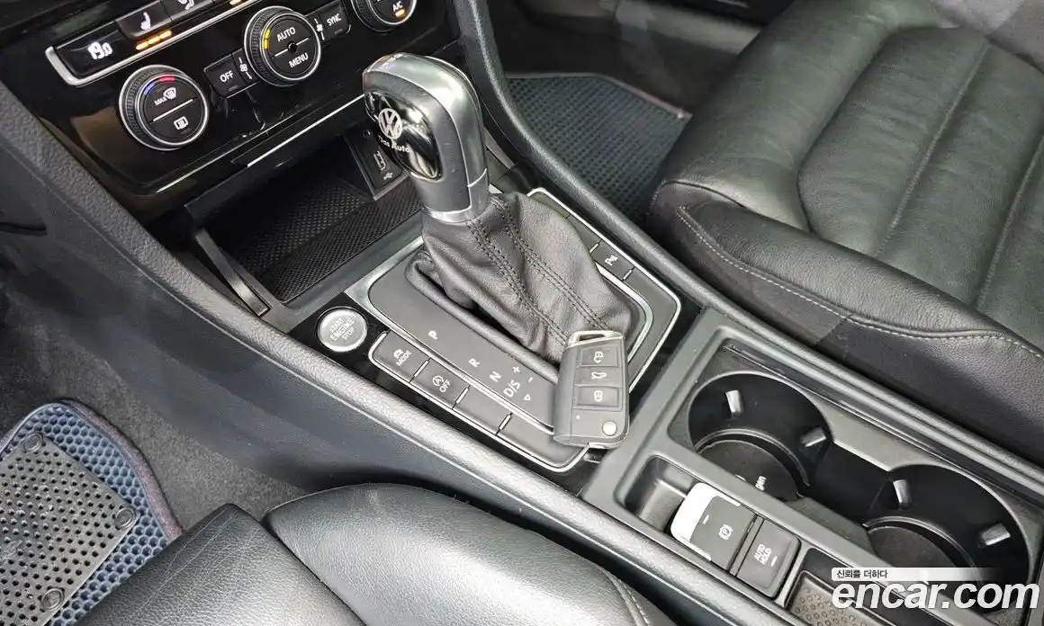 Volkswagen Golf 2015 2.0 Автомат в Москве № 215230, фото 19