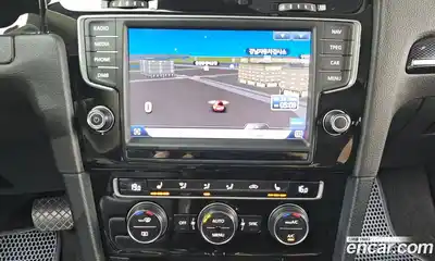 Volkswagen Golf 2015 2.0 Автомат в Москве № 215230, миниатюра 2