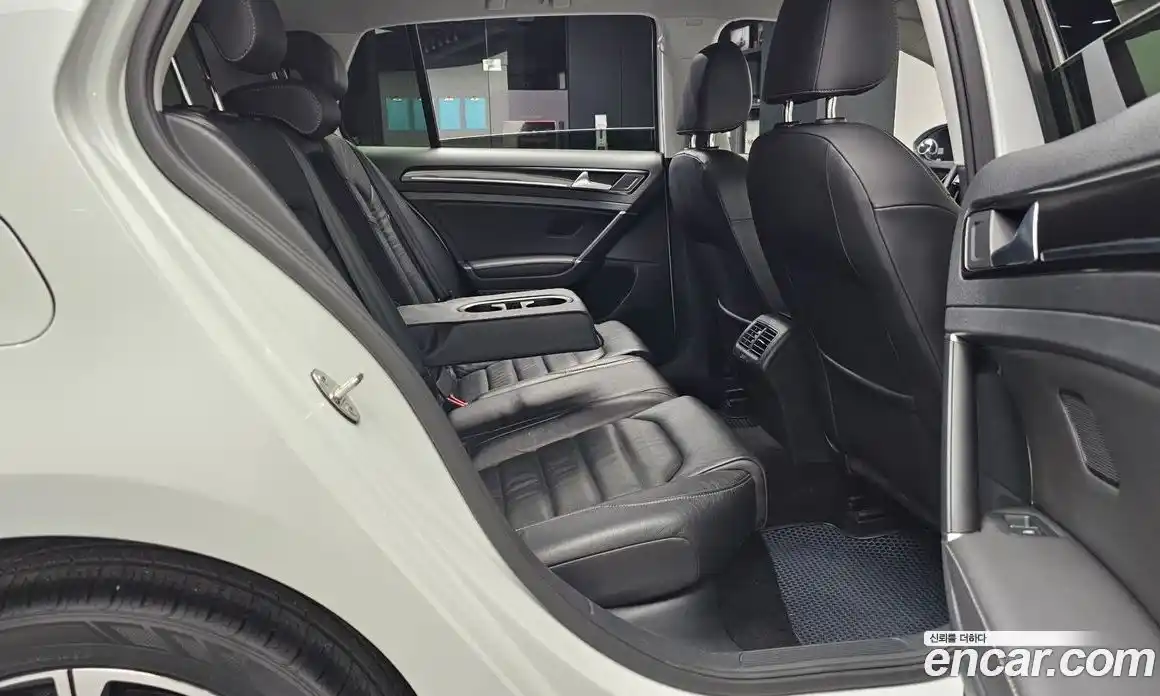 Volkswagen Golf 2015 2.0 Автомат в Москве № 215230, фото 5