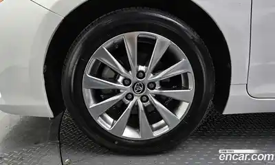 Toyota Camry 2015 2.5 Автомат в Москве № 215507, миниатюра 4