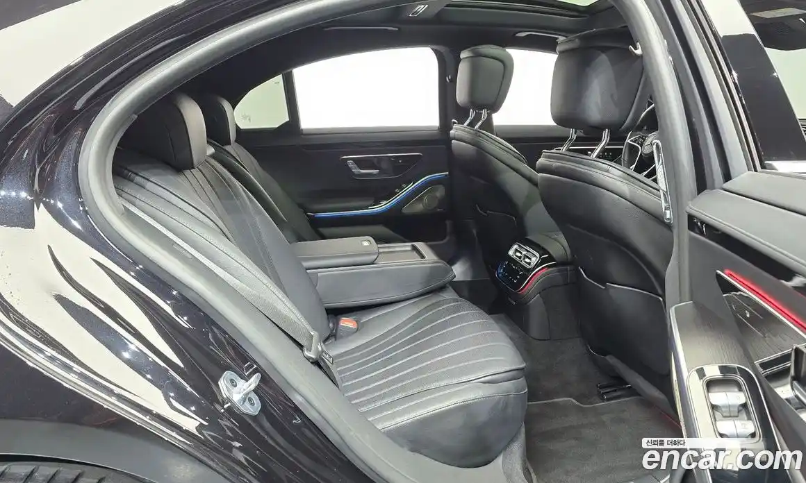 Mercedes-Benz S-Class 2024 3.0 Автомат в Москве № 217263, фото 17