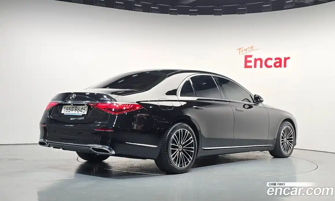 Mercedes-Benz S-Class 2024 3.0 Автомат в Москве № 217263, фото 18