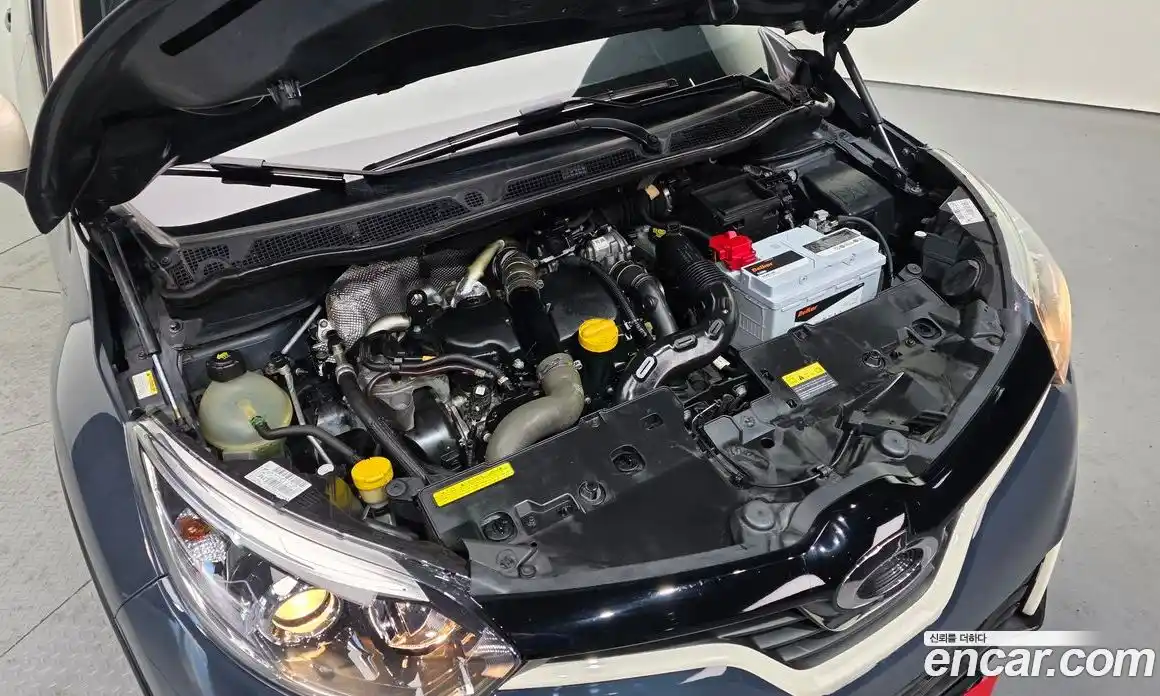 Renault QM3 2015 1.5 Автомат в Москве № 225934, фото 11