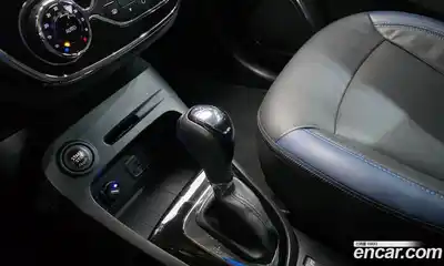 Renault QM3 2015 1.5 Автомат в Москве № 225934, миниатюра 2