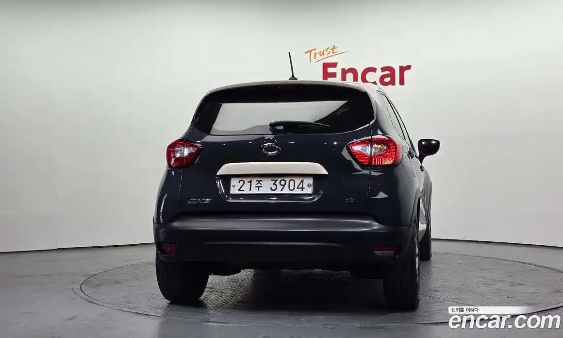 Renault QM3 2015 1.5 Автомат в Москве № 225934, фото 9