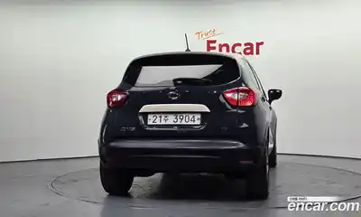 Renault QM3 2015 1.5 Автомат в Москве № 225934, миниатюра 9