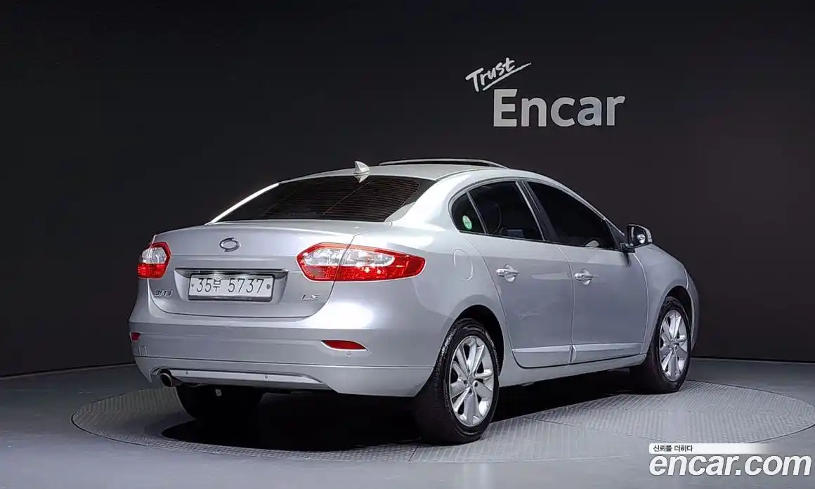 Renault SM3 2014 1.6 Автомат в Москве № 226811, фото 17