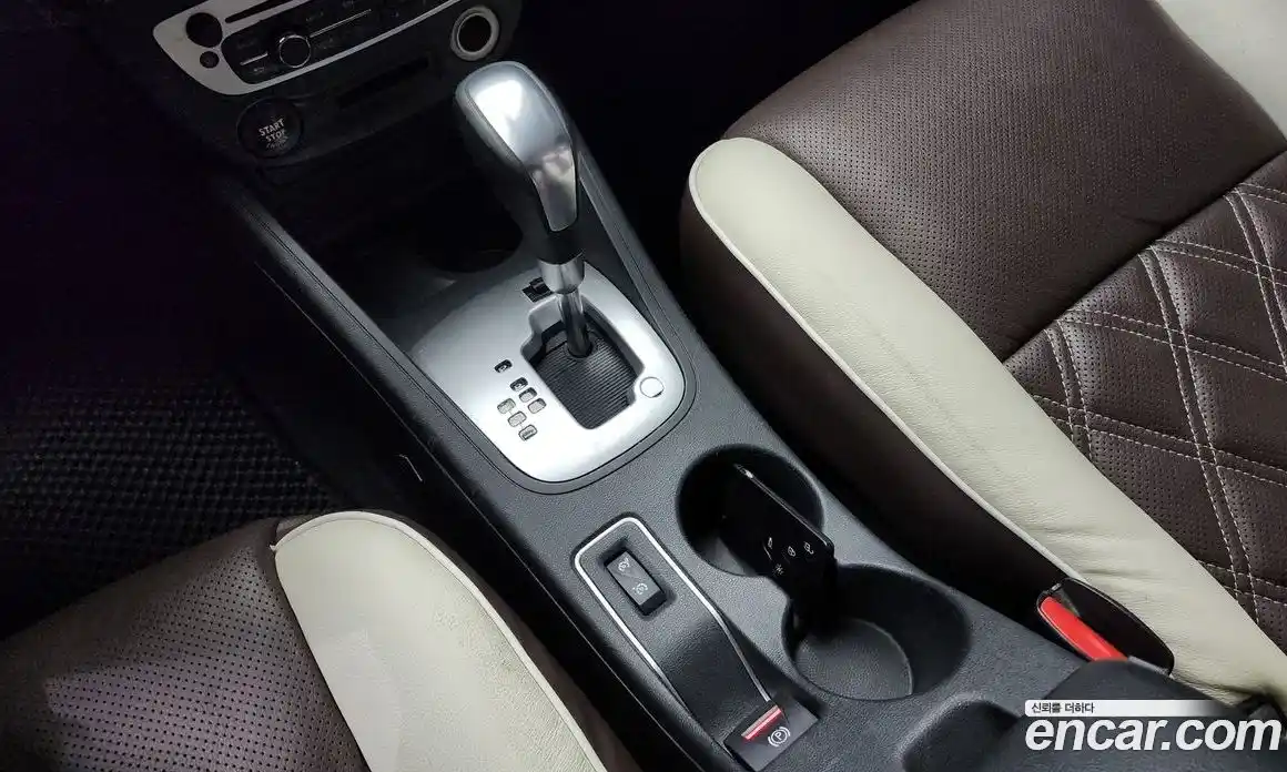 Renault SM3 2014 1.6 Автомат в Москве № 226811, фото 7