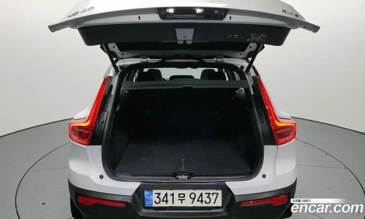 Volvo XC40 2021 2.0 Автомат в Москве № 227891, фото 19