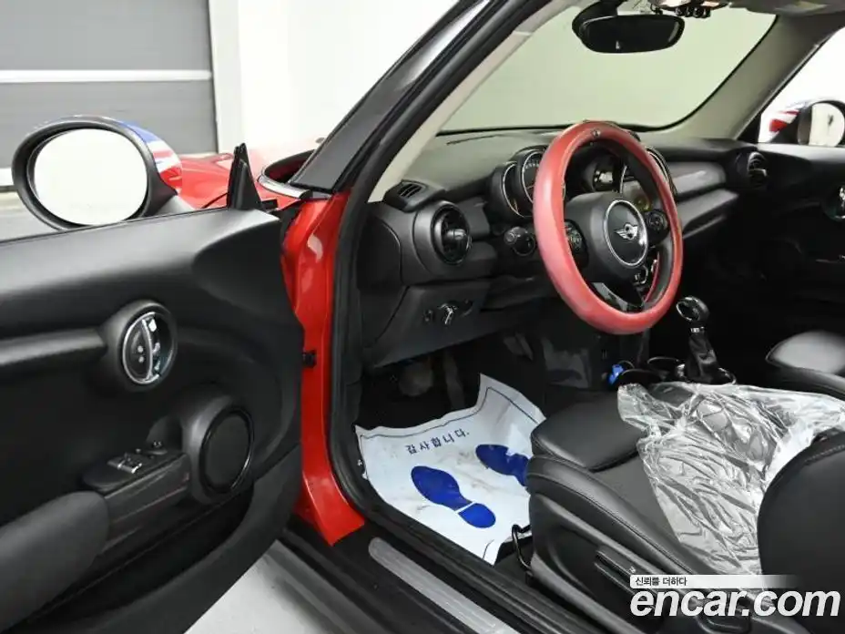 Mini Cooper 2017 1.5 Автомат в Москве № 228082, фото 11