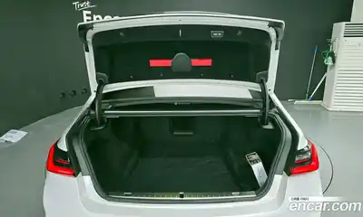 BMW 7-Series 2021 3.0 Автомат в Москве № 229158, миниатюра 4