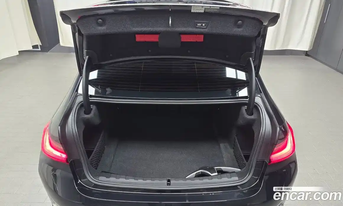 BMW 3-Series 2021 2.0 Автомат в Москве № 229274, фото 18