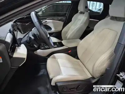 Audi A6 e-tron 2025 0.2 Автомат в Москве № 230269, миниатюра 10