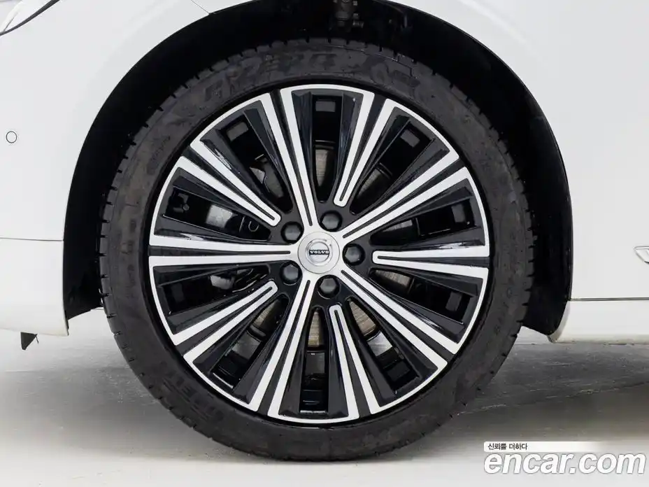 Volvo S90 2024 2.0 Автомат в Москве № 230862, фото 5